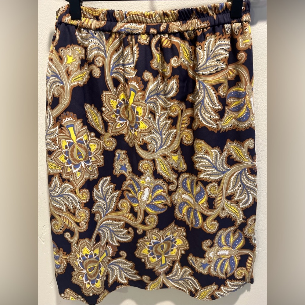 LOFT Polyester Pull on Multi Color Short Skirt Sz small